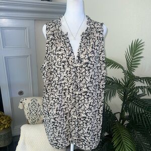 41 Hawthorn Black and White Ruffled Sleeveless Blouse 3X